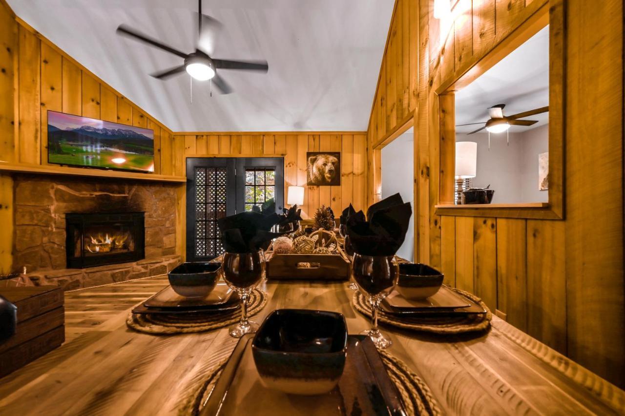 Private Mountain Cabin, Hot Tub Escape In The Smokies, With The View Sevierville Eksteriør bilde