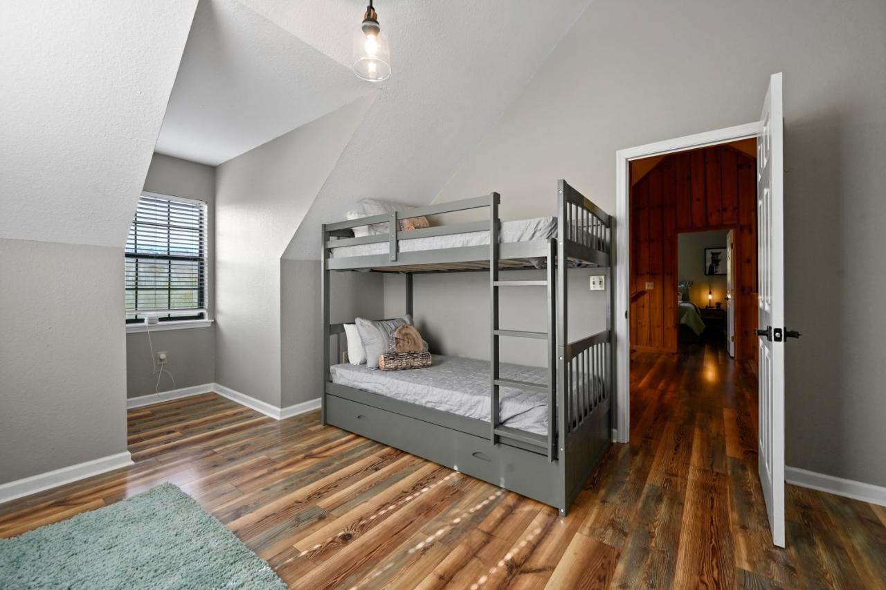 Private Mountain Cabin, Hot Tub Escape In The Smokies, With The View Sevierville Eksteriør bilde
