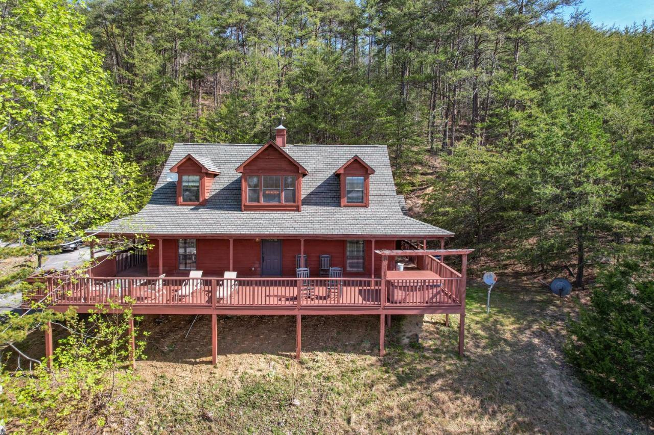 Private Mountain Cabin, Hot Tub Escape In The Smokies, With The View Sevierville Eksteriør bilde
