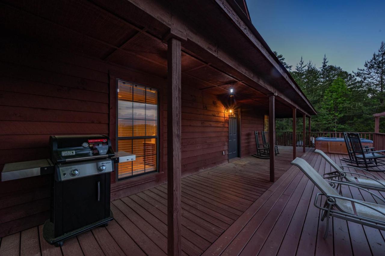 Private Mountain Cabin, Hot Tub Escape In The Smokies, With The View Sevierville Eksteriør bilde